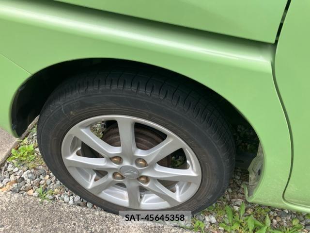Daihatsu TANTO 2013-12 8317532-6