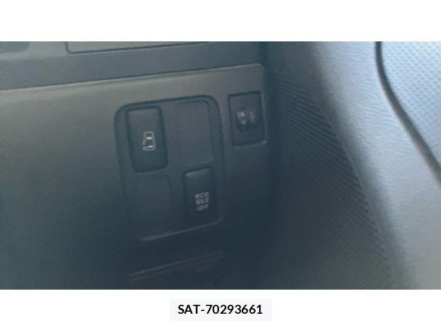 Daihatsu TANTO 2013-07 8338149-16