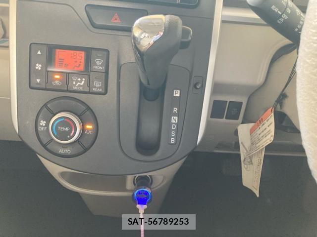 Daihatsu TANTO 2014-05 8369268-23