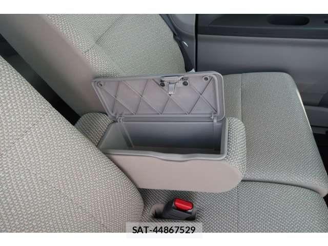 Daihatsu TANTO 2015-07 8369265-17