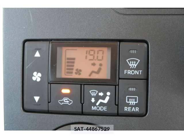 Daihatsu TANTO 2015-07 8369265-4