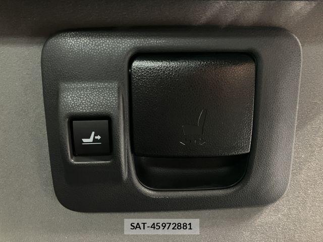 Daihatsu TANTO 2021-07 8369266-28