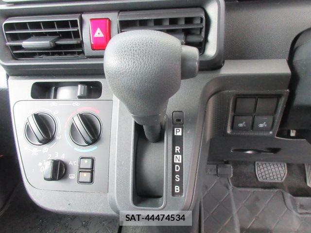 Daihatsu TANTO 2021-06 8415371-15