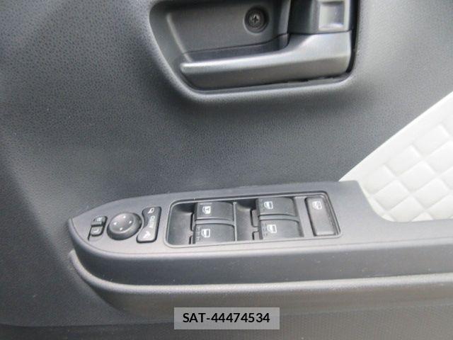 Daihatsu TANTO 2021-06 8415371-18