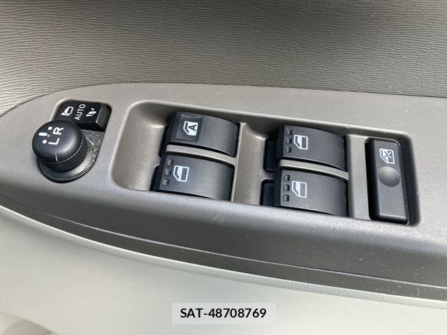 Daihatsu TANTO 2017-05 8527713-12