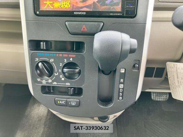 Daihatsu TANTO 2018-11 8629296-22