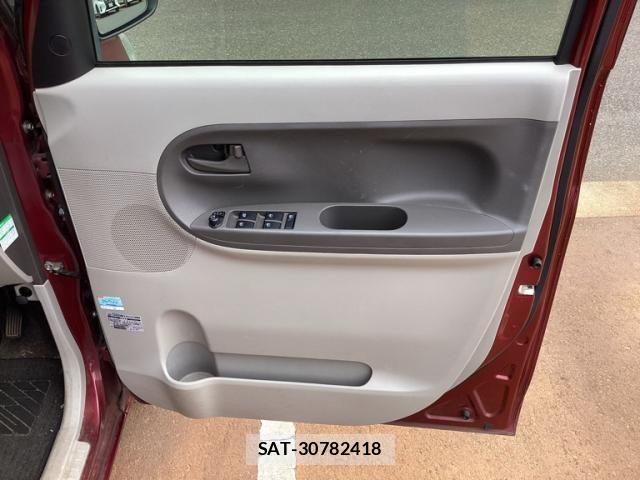 Daihatsu TANTO 2015-12 8661923-14