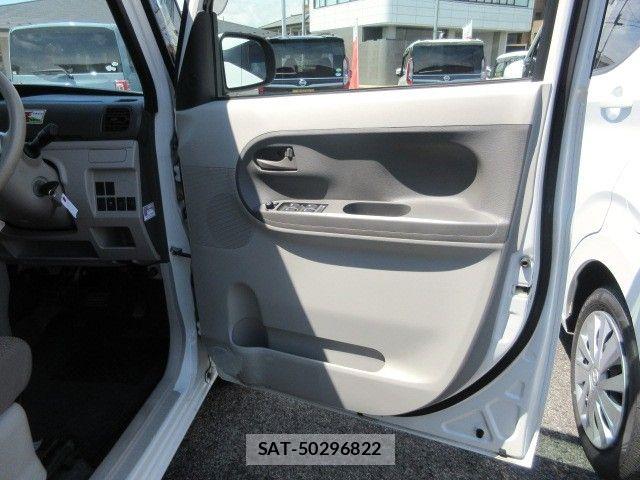 Daihatsu TANTO 2016-02 8744226-19