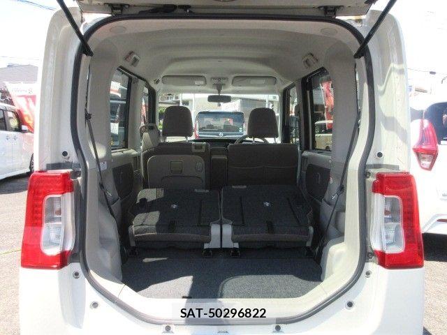 Daihatsu TANTO 2016-02 8744226-23