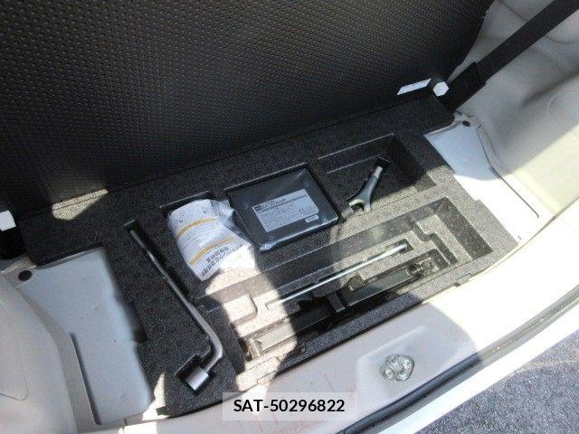Daihatsu TANTO 2016-02 8744226-24