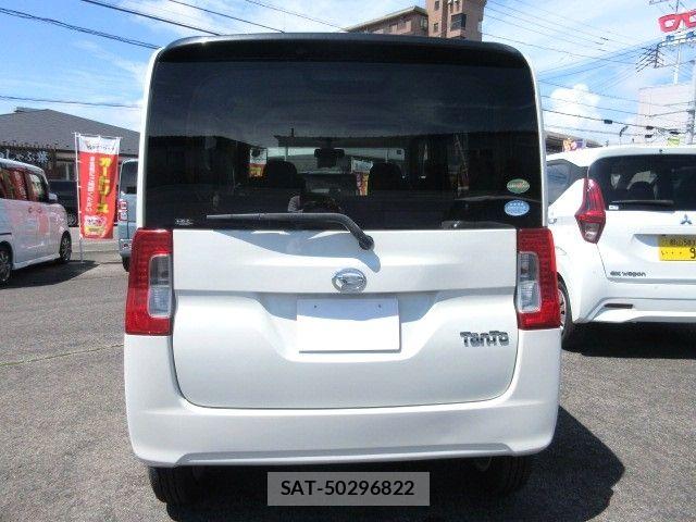 Daihatsu TANTO 2016-02 8744226-5
