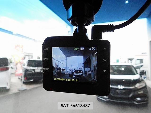 Daihatsu TANTO 2012-11 8850844-6