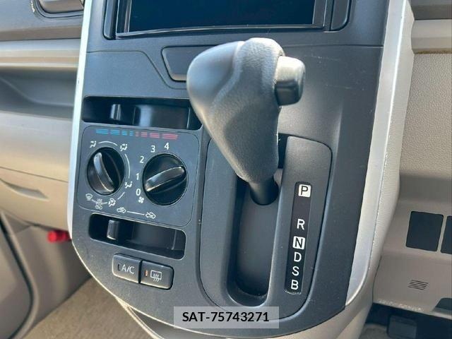 Daihatsu TANTO 2014-11 8872229-16