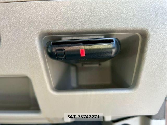 Daihatsu TANTO 2014-11 8872229-18