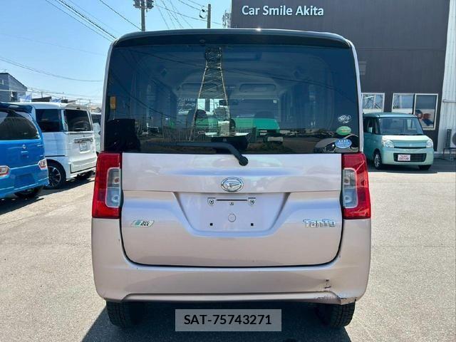 Daihatsu TANTO 2014-11 8872229-6