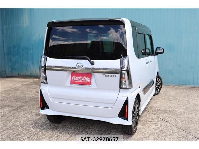 Daihatsu TANTO CUSTOM 2023-01 1170279-2