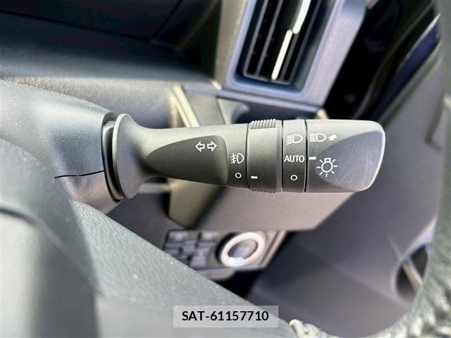 Daihatsu TANTO CUSTOM 2023-02 3016951-26