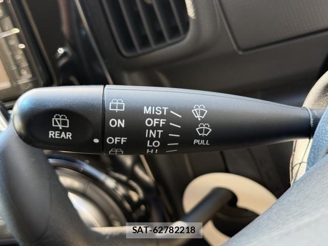 Daihatsu TANTO CUSTOM 2013-08 4758701-12