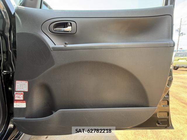 Daihatsu TANTO CUSTOM 2013-08 4758701-17