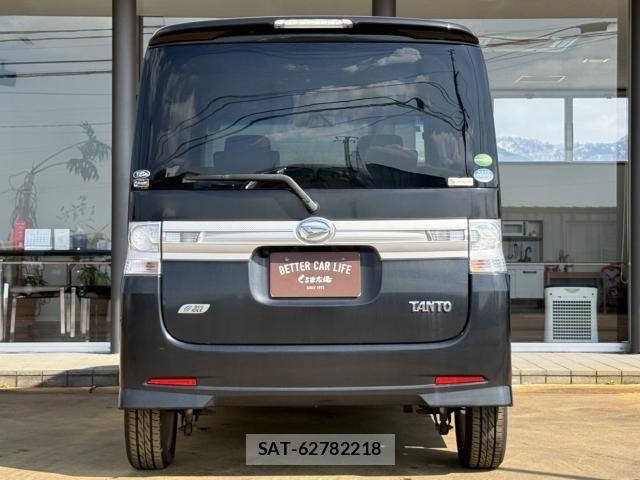 Daihatsu TANTO CUSTOM 2013-08 4758701-2