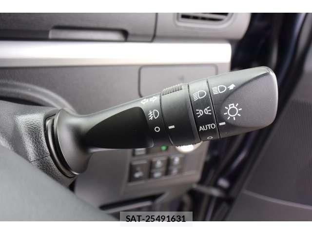 Daihatsu TANTO CUSTOM 2017-03 5880853-10
