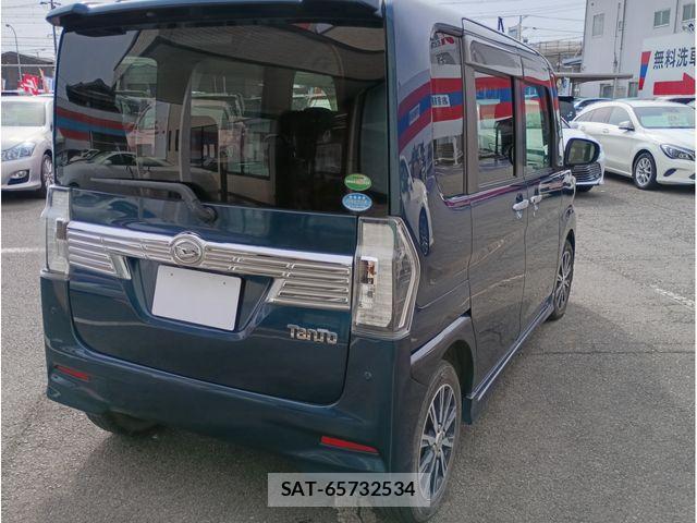 Daihatsu TANTO CUSTOM 2019-02 5880843-6