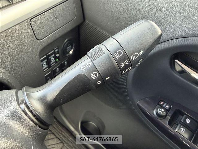 Daihatsu TANTO CUSTOM 2019-01 5880807-23