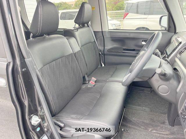 Daihatsu TANTO CUSTOM 2017-04 6021055-8