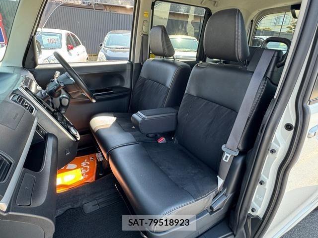 Daihatsu TANTO CUSTOM 2018-02 6021023-12