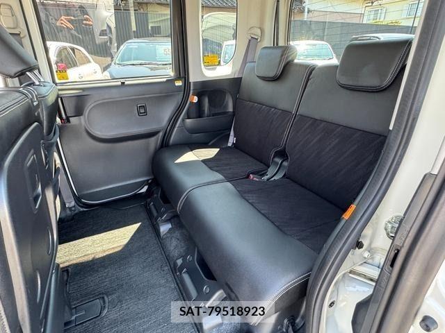Daihatsu TANTO CUSTOM 2018-02 6021023-13