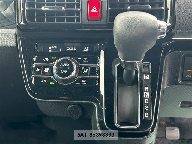 Daihatsu TANTO CUSTOM 2022-07 6247916-20