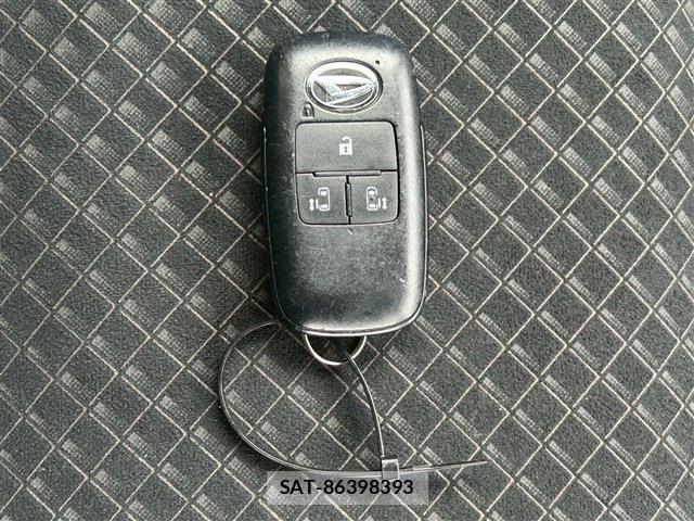 Daihatsu TANTO CUSTOM 2022-07 6247916-27