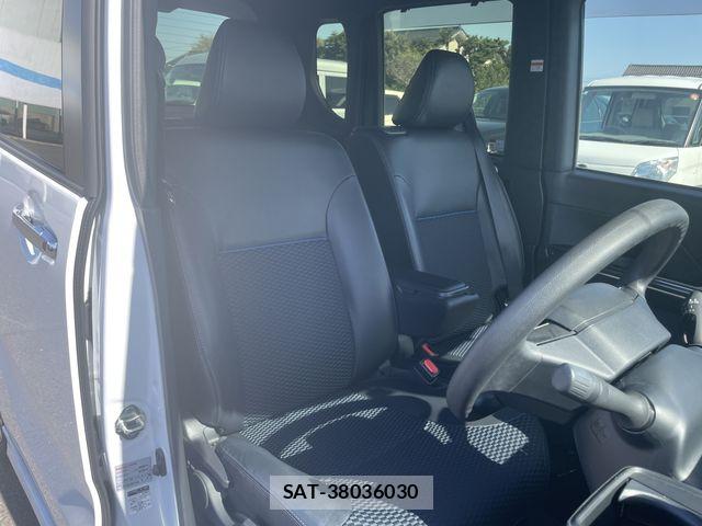 Daihatsu TANTO CUSTOM 2023-10 6615200-16