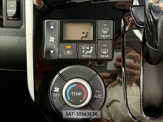 Daihatsu TANTO CUSTOM 2015-05 6642721-23