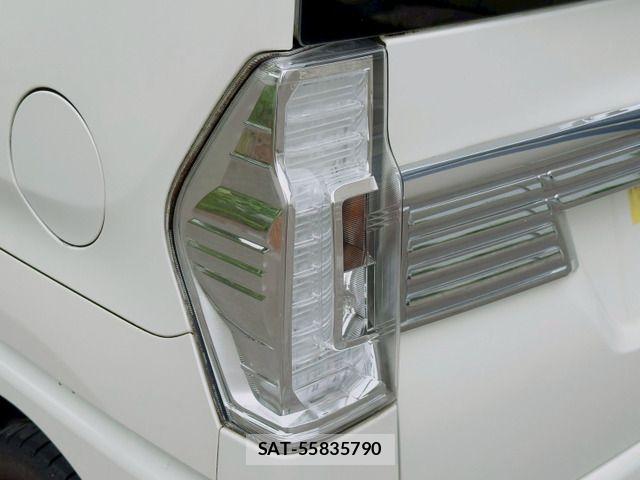 Daihatsu TANTO CUSTOM 2017-05 6673910-12
