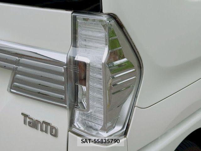 Daihatsu TANTO CUSTOM 2017-05 6673910-13