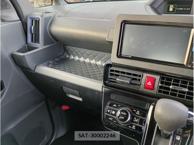 Daihatsu TANTO CUSTOM 2021-08 6673901-6