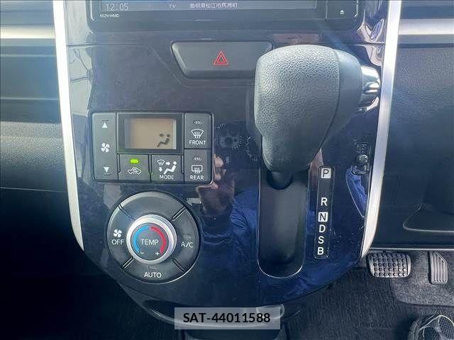 Daihatsu TANTO CUSTOM 2018-03 6678455-17