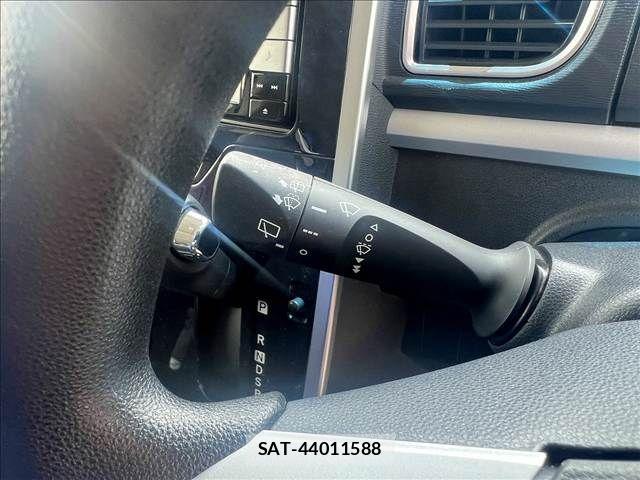 Daihatsu TANTO CUSTOM 2018-03 6678455-19