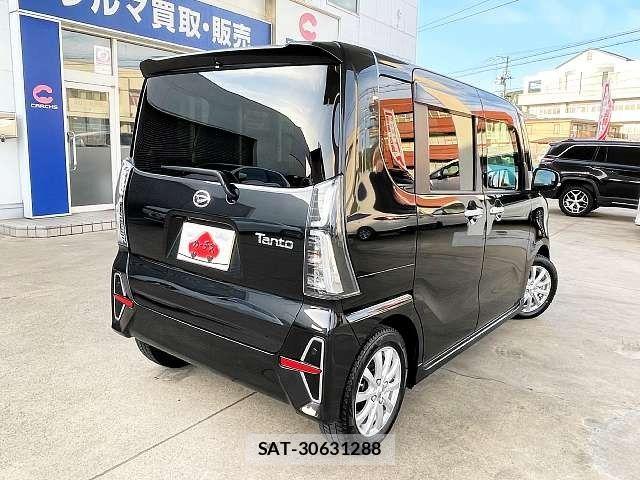 Daihatsu TANTO CUSTOM 2022-07 6678444-2