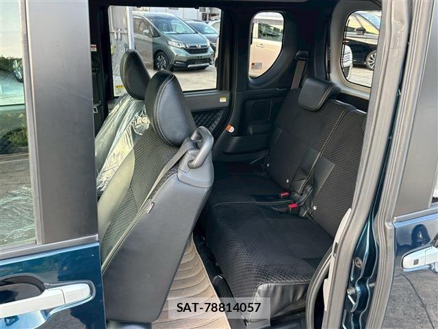 Daihatsu TANTO CUSTOM 2019-10 6678456-4