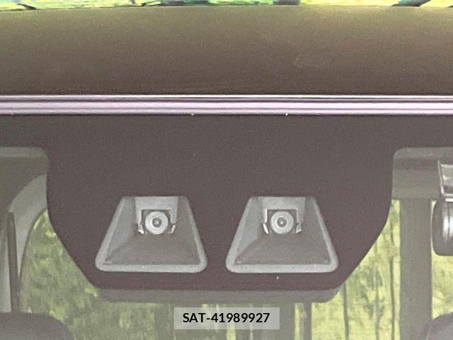 Daihatsu TANTO CUSTOM 2023-03 6717528-3