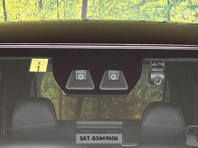 Daihatsu TANTO CUSTOM 2023-01 6717537-5