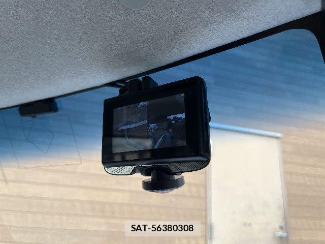 Daihatsu TANTO CUSTOM 2018-06 6753544-11