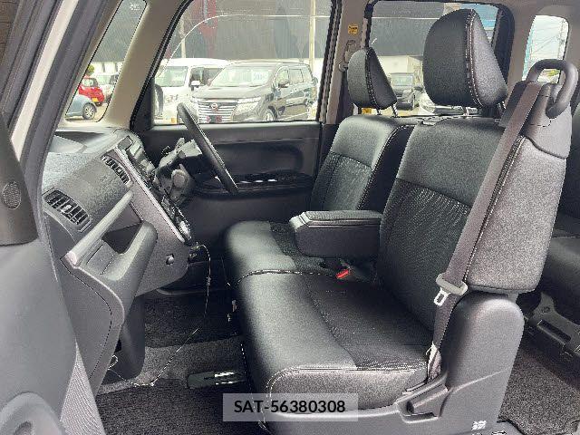 Daihatsu TANTO CUSTOM 2018-06 6753544-18
