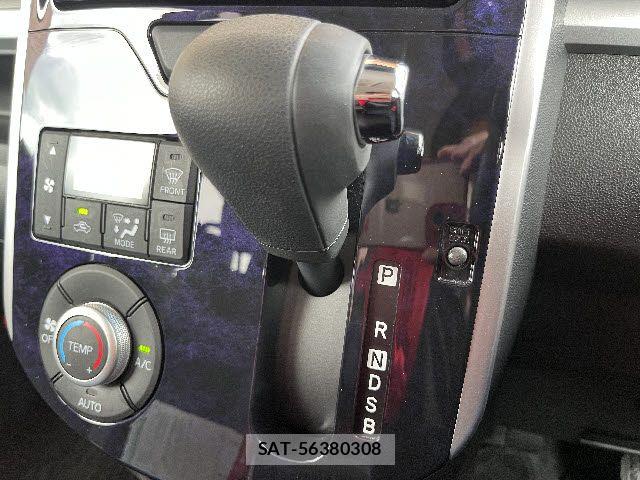 Daihatsu TANTO CUSTOM 2018-06 6753544-19