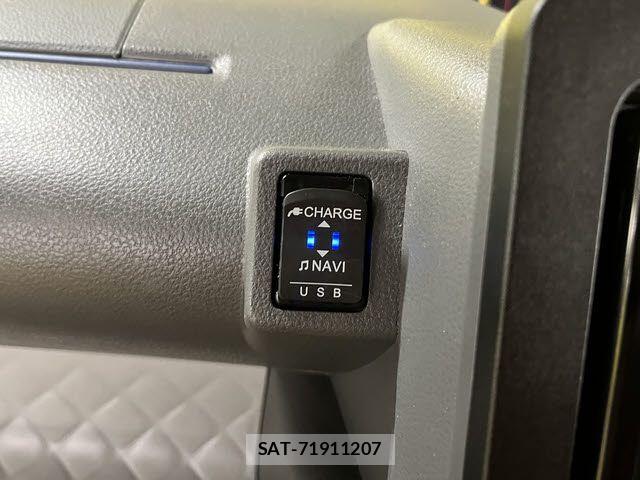 Daihatsu TANTO CUSTOM 2020-11 6791710-15