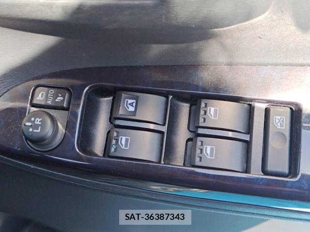 Daihatsu TANTO CUSTOM 2019-03 6817591-14