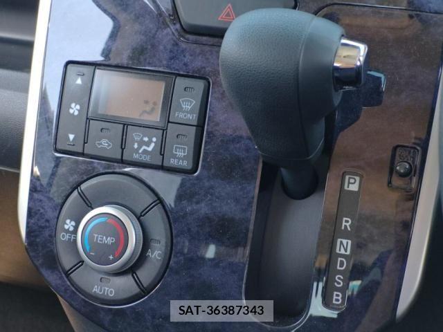 Daihatsu TANTO CUSTOM 2019-03 6817591-18