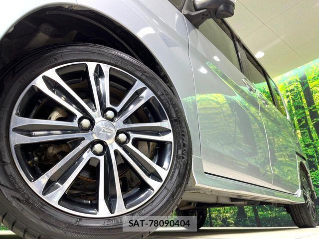 Daihatsu TANTO CUSTOM 2014-11 6817611-12
